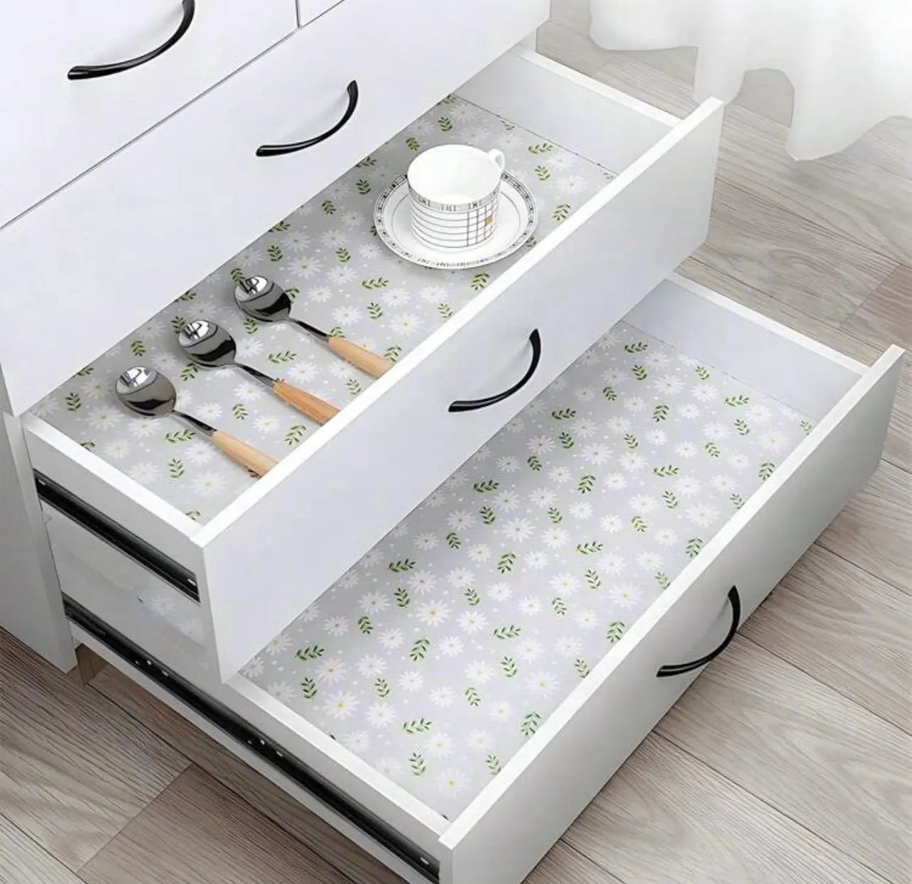 Daisy Waterproof Shelf Liner Roll - Alligator Rose Co